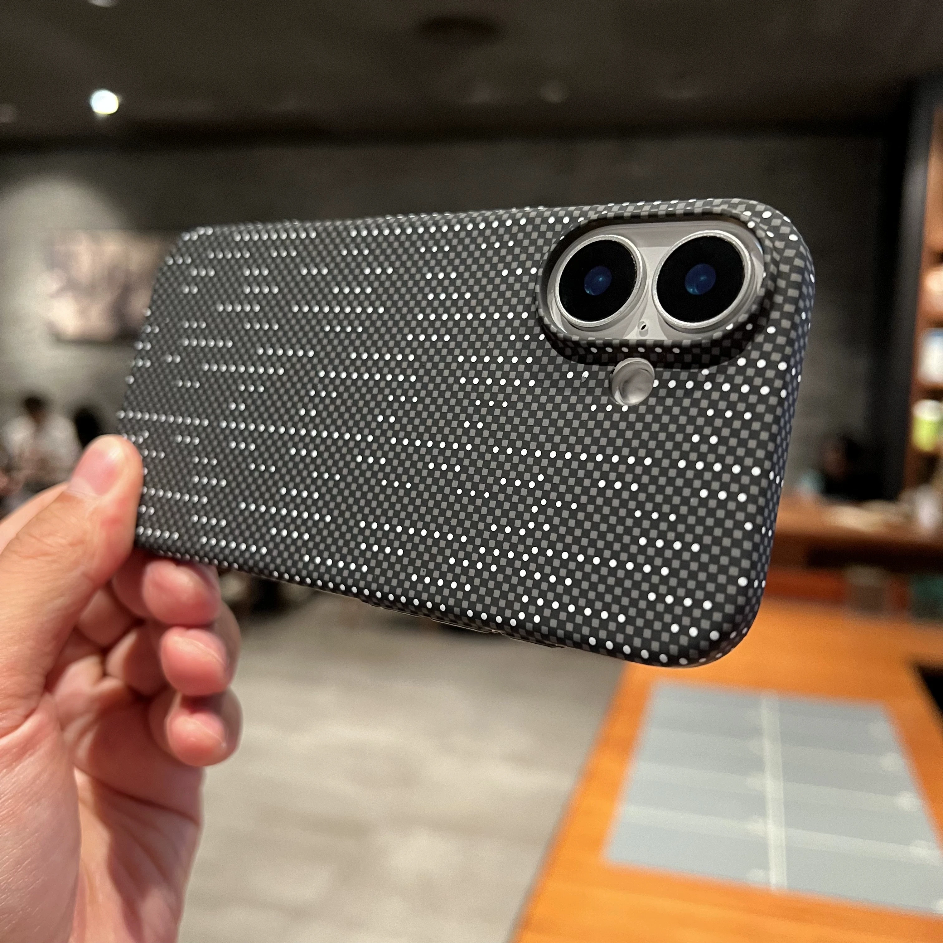 Enhanced Carbon Fiber Kevlar Pattern MagSafe Shockproof Case Cover
