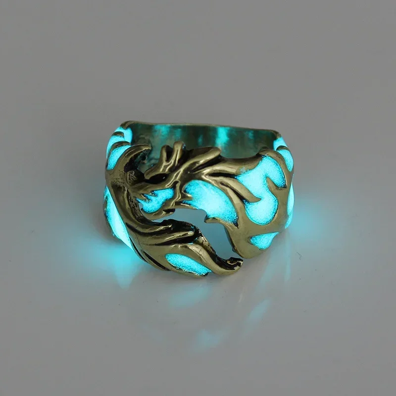 Stile moda 2025 Stile moda 2024 Drago a forma di luminoso gotico regolabile da uomo in acciaio inossidabile, gioielli unici per ragazzi, Halloween retrò_voghion.com