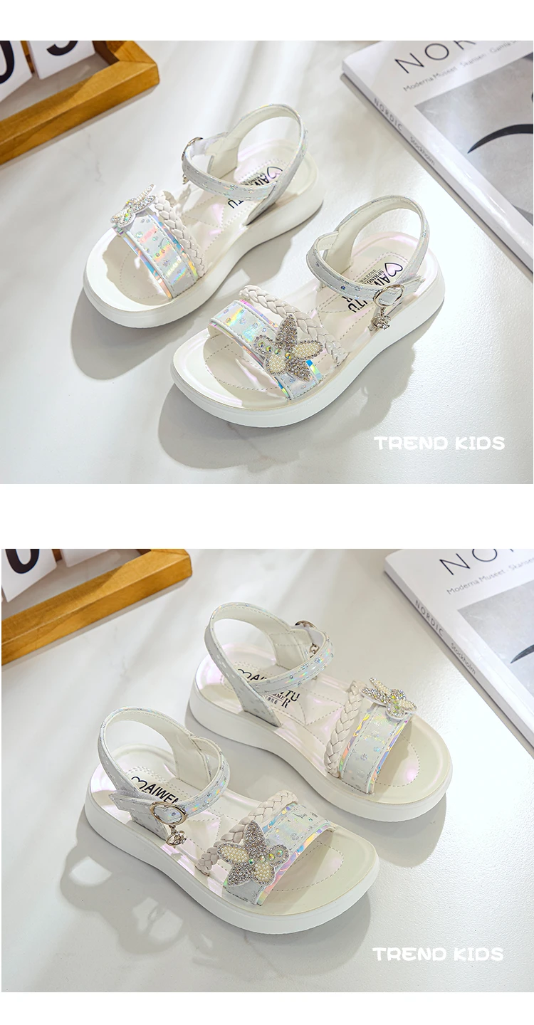 Girls Sandals 2022 Summer New Sweet Princess Kids Fashion Princess Solid Children Soft PU Rhinestones Flower Shine Party Shoes girls leather shoes