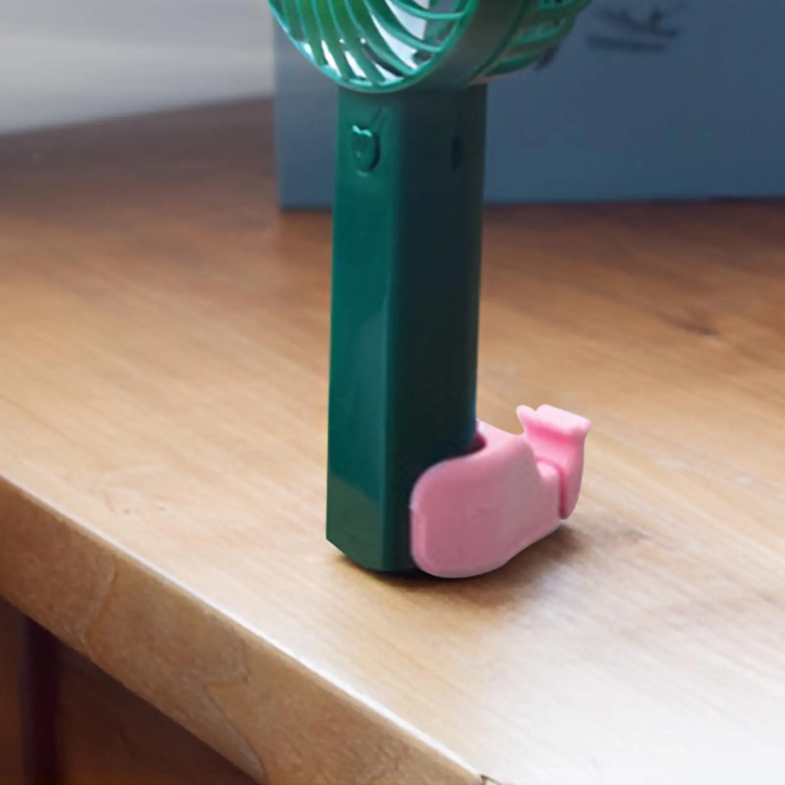 1pcs Handheld Fan Clip Holder Outdoor Cooler Fan Holder Fan Clamp Hands Free Tool For Umbrella Parasol Summer Outdoor tool