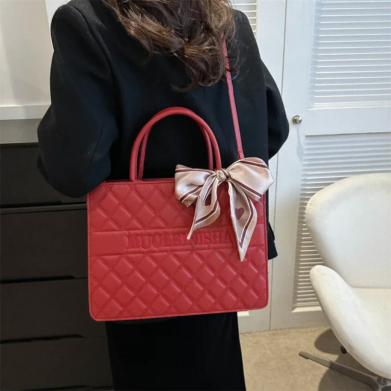 Women's 2024 New Fashion Shoulder Casual Messenger Simple Large Capacity Portable Tote Bag