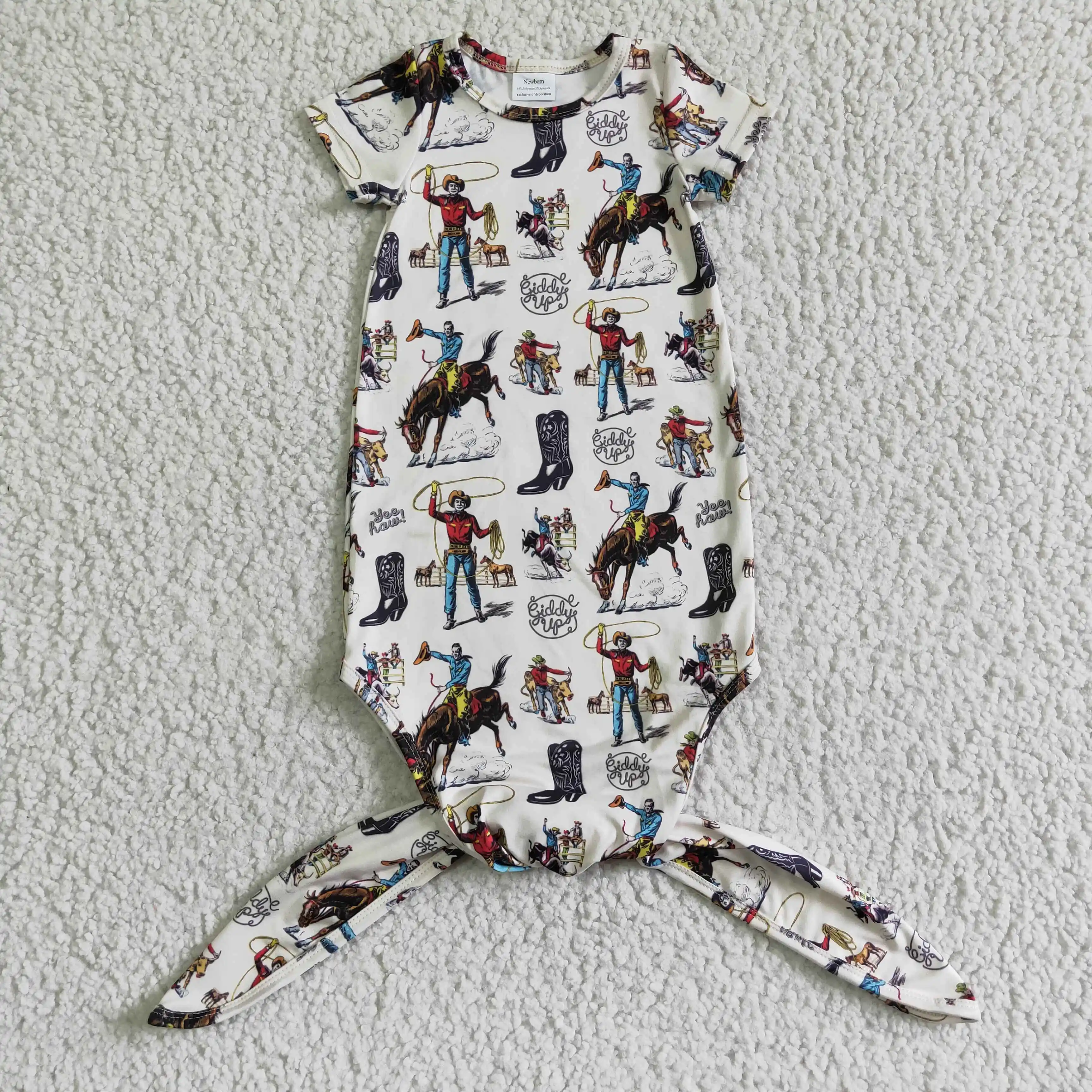L​atest Update RTS Highland Cow Infants One Piece Boutique Baby Flower Gowns Newborn Sleepwear