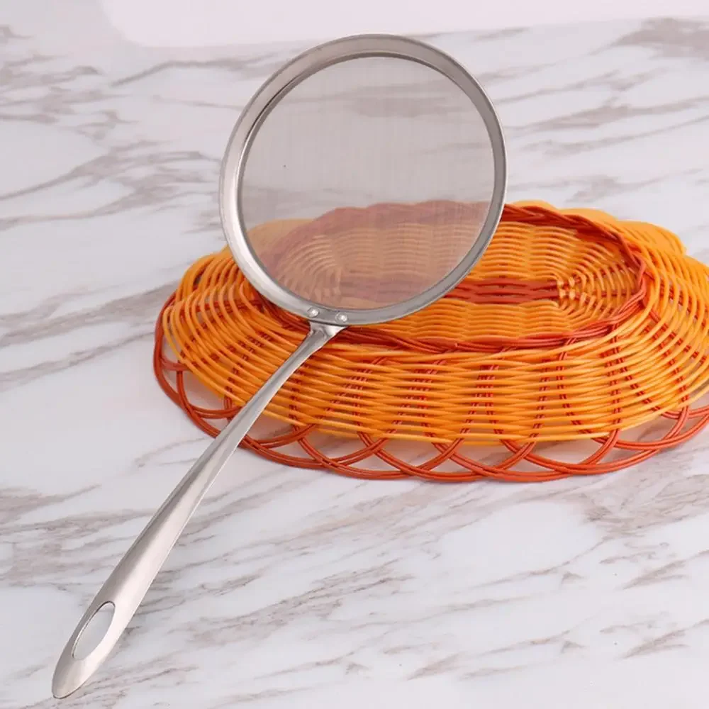 Description Picture 3 of item8/10/13cm Stainless Steel Mesh Spoon Sifter Sieve Cooking Skimmer Strainer For Removing Grease Fat And Foam Kitchen Accessories