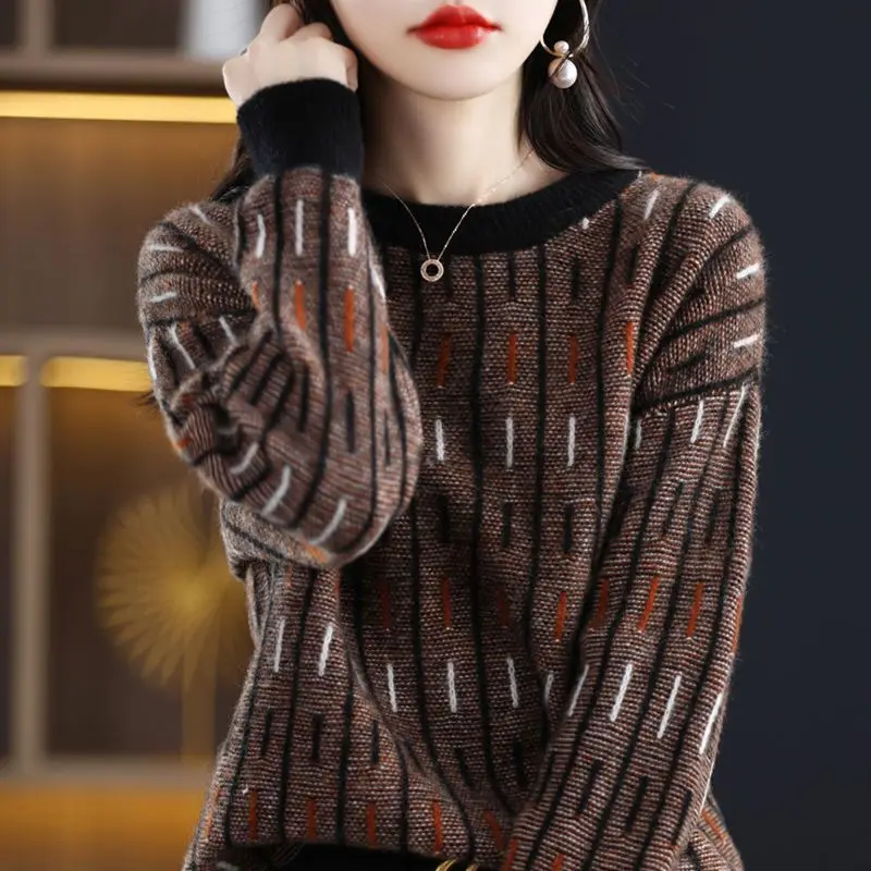 

Loose o neck pullover sweater women autumn and winter 2023 casual color matching and versatile knitting sweater pullover coat