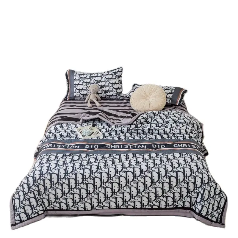

2023 3PCS Summer Washable Quilt with Pillowcases 150*200/180*220200*230cm Comforters