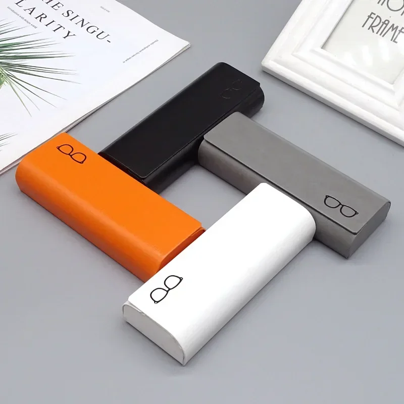 Male Female Retro Myopia and Hyperopia Glasses Case Small Fresh Student Portable Stress Resistant Case Eyeglass Box