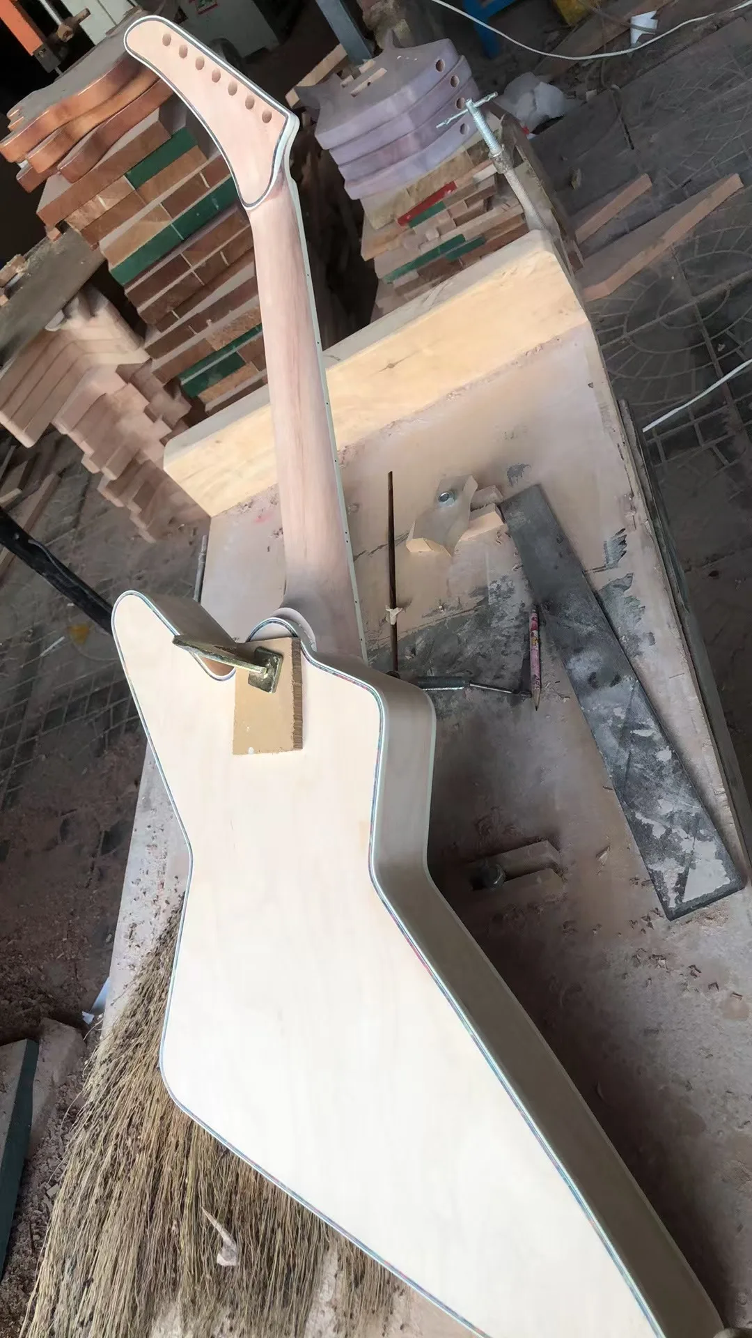 7 String Guitar With EQ Support Color Choose 6cm Body thickness