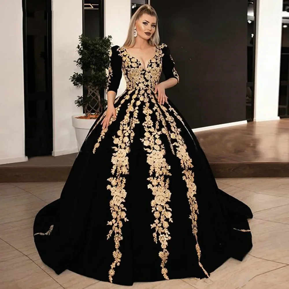 

Black Velvet Formal Evening Dresses Plus Size 2024 V Neck Half Sleeve Sparkly Gold Lace Applique Kaftan Caftan Arabic Prom Gowns