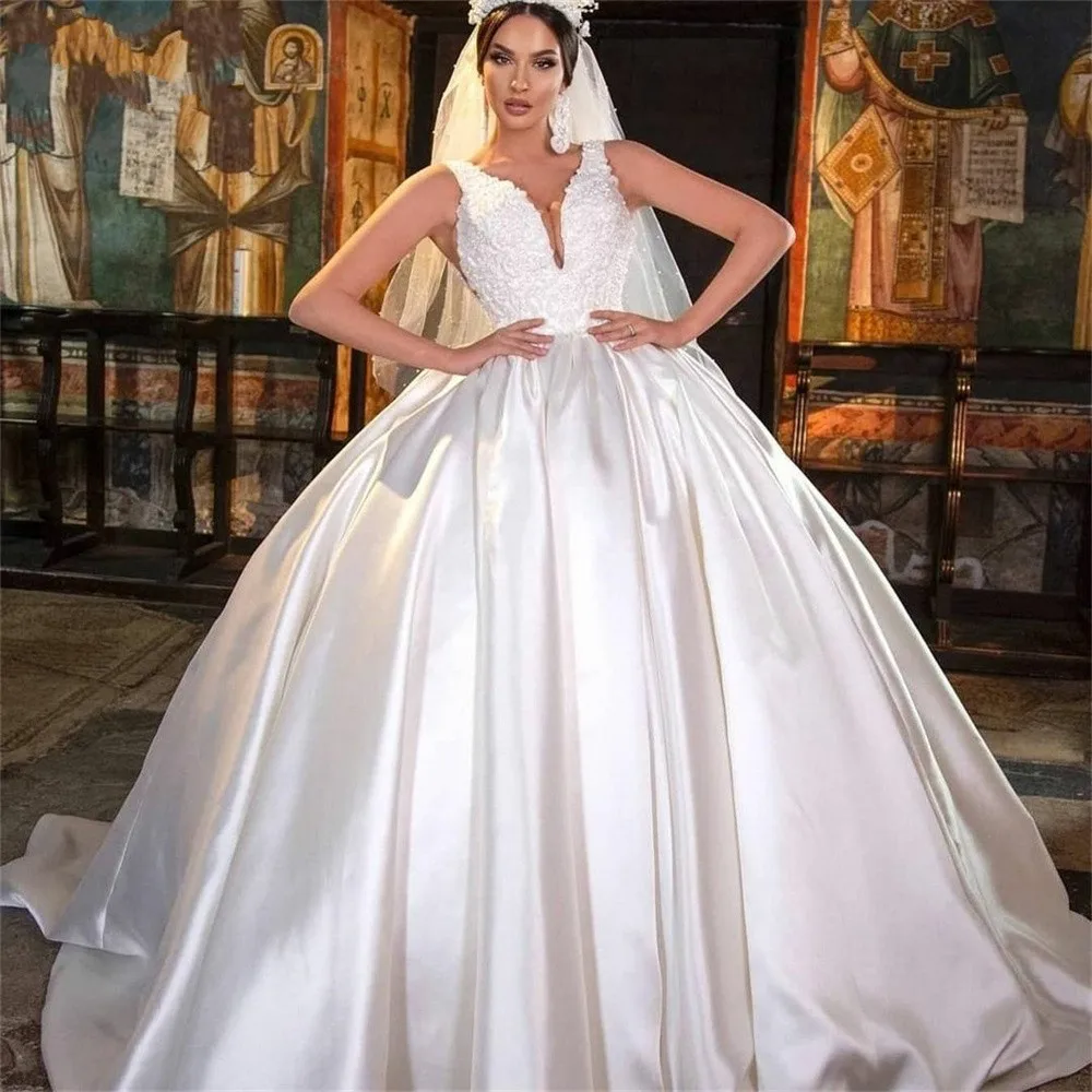 

Elegant Puffy Weddding Dress 2023 V-neck Satin Lace Beading New Formal Plus Size Bridal Gowns Vestidos De Noiva