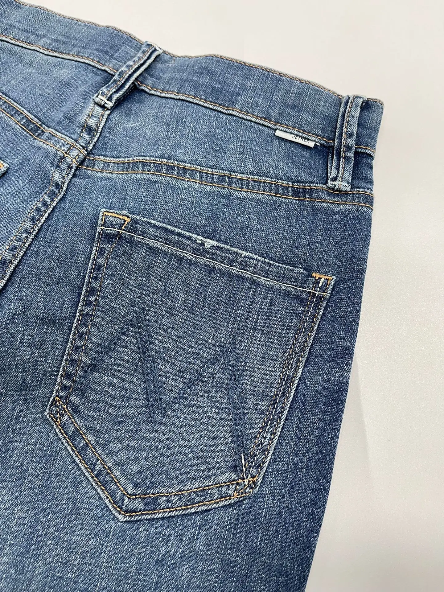 Women-high-waist-Single-breasted-denim-pants-lady-slim-straight-jeans-ankle-length-jeans.jpg