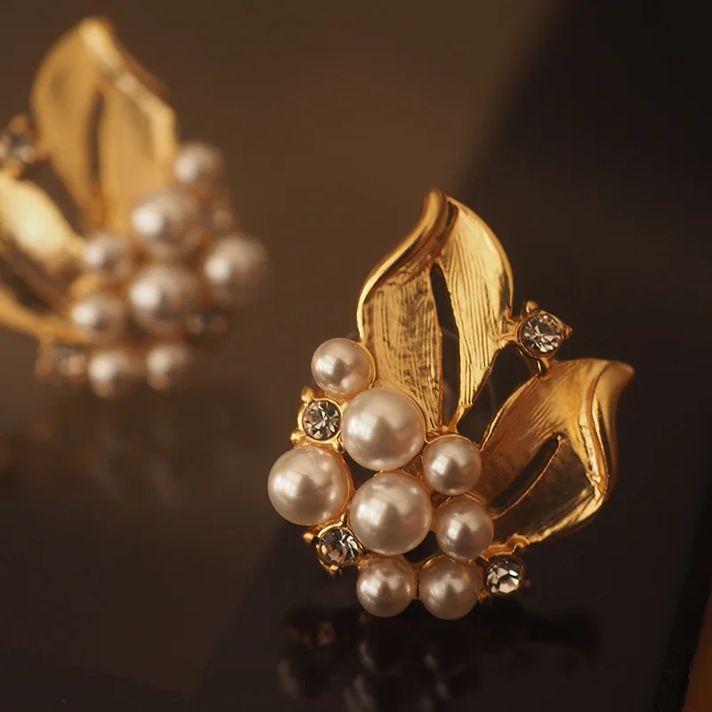 Women Jewelry For Vintage Inlaid Pearl Earrings Clip Earrings