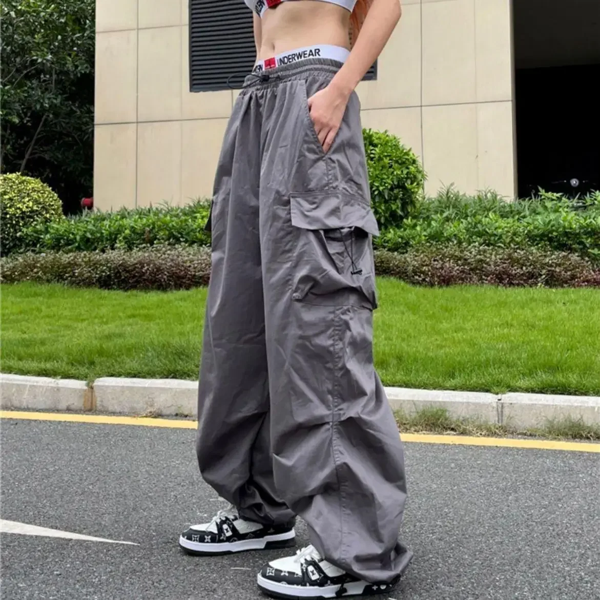 

Retro Y2K Parachute Pants Women Hippie Streetwear Oversized Pocket Cargo Trousers Baggy Joggers Harajuku Techwear Wide Pantalone