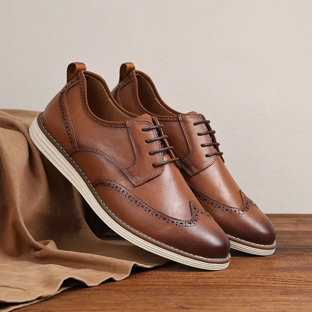 Men's Casual Business Leather Shoes Men Classic Retro Lace-up Brogues Shoes Mens Light Comfortable Outdoor Driving Flats 1