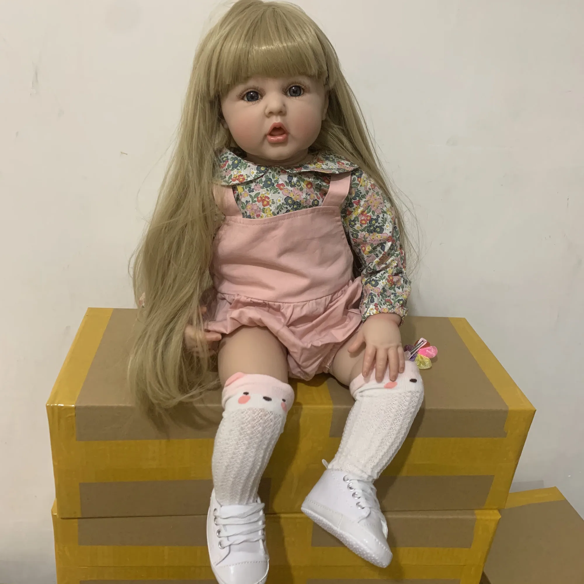 60 CM Silicone Reborn Toddler Doll Toy For Girl Lifelike Vinyl Princess Baby With Cloth Body Bebe Birthday Gift Dress Up Boneca 4
