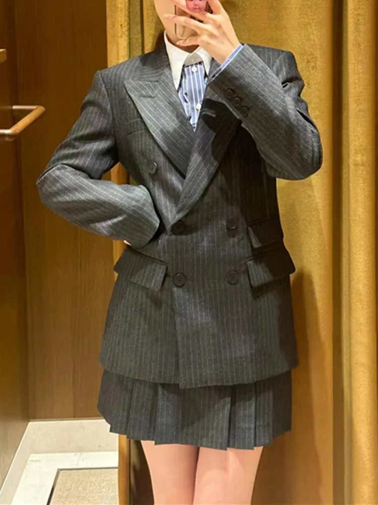 

Женский комплект из трех предметов, двубортный пиджак с длинным рукавом и плиссированная юбка-трапеция мини или прямые брюки с высокой талией, весна 2024