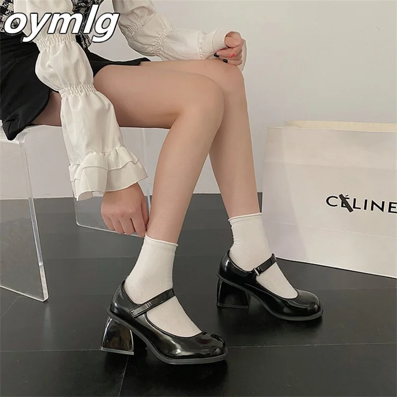 Black Retro Women's Thick Heel Leather Shoes 2022 Summer New Fashion Single Shoe