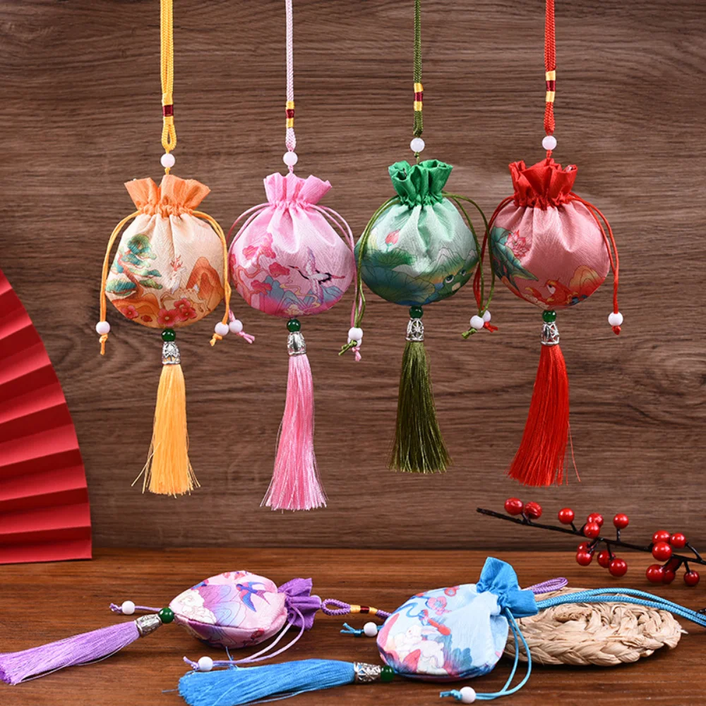 2025 New Year Retro Brocade Sachet Bag Chinese Pouch Pendant Carrying Ancient  Small Salon Lucky Bags Empty Bags