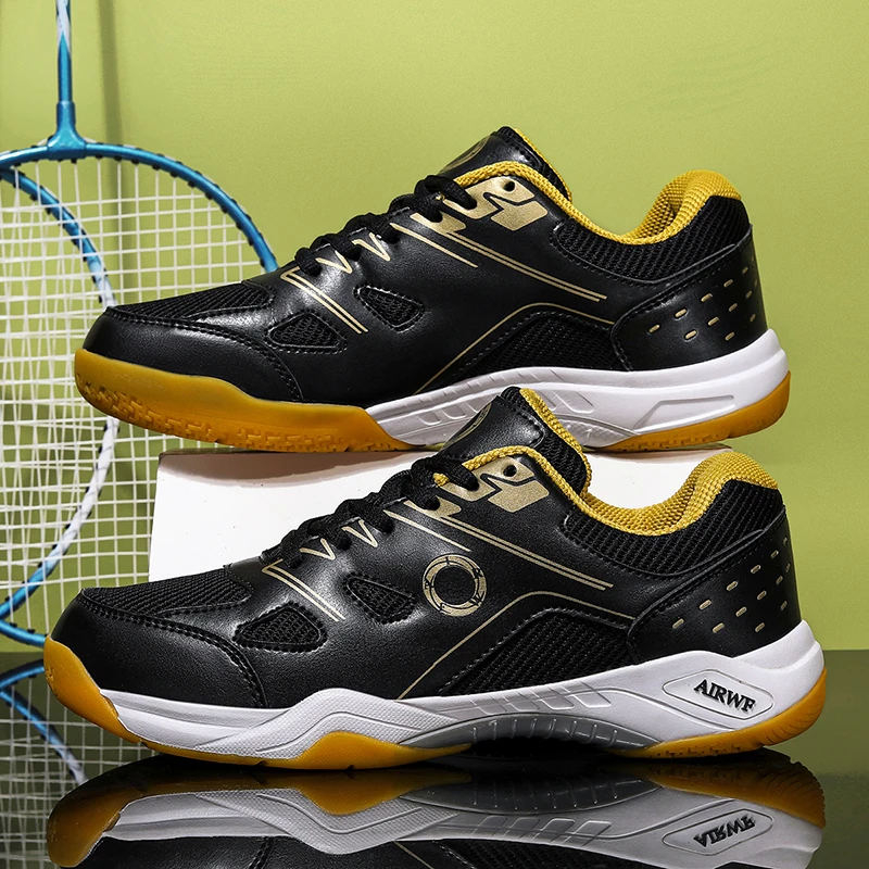 New men's tennis breathable non-slip sports shoes men's indoor and outdoor sports shoes badminton light