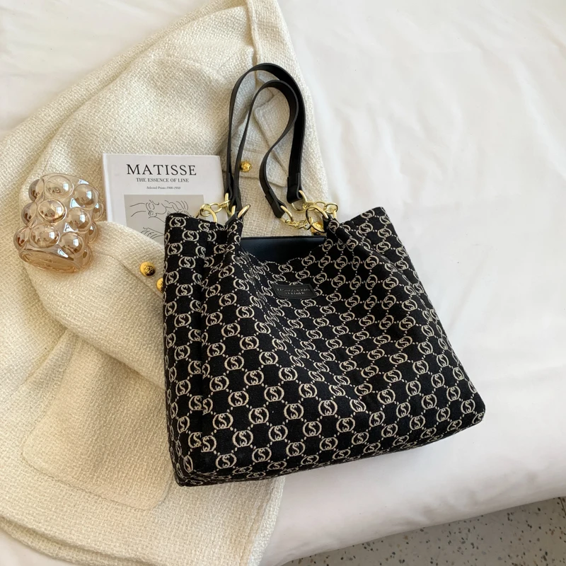 Black Shoulder bag