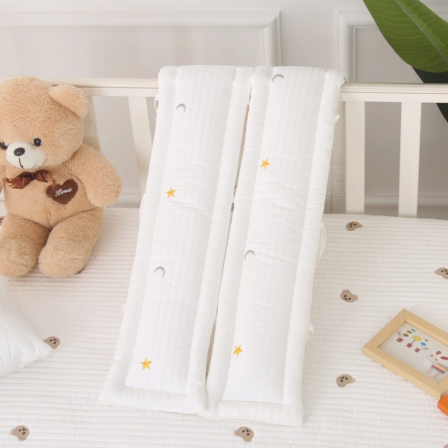 Pure Cotton Bumpers for Baby Beds Soft Edge Guards to Prevent Bumps Cushion Fences for Joint Beds with Anti-Bite Strips