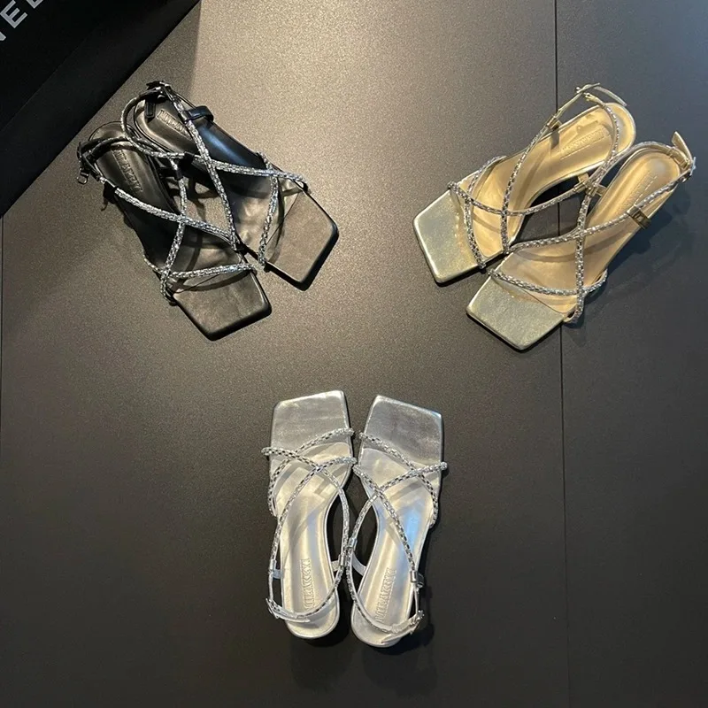 

Женские сандалии в римском стиле, босоножки на прозрачном каблуке с открытым носком, серебристые туфли на среднем каблуке, бежевые сандалии-гладиаторы с ремешком до середины икры, лето 2024