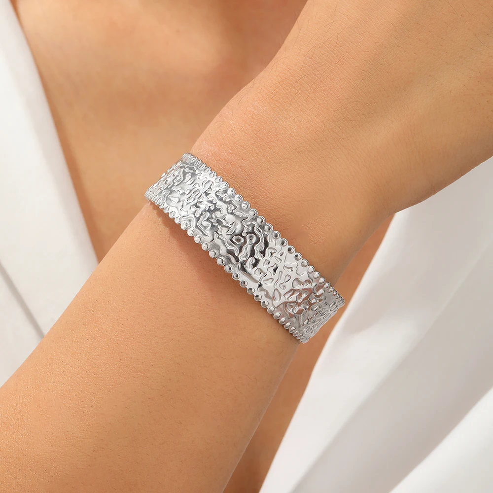 Stainless Steel Bracelet European and American classic delicate embossed pattern open-end bracelet Women's Jewelry Daily Match 2
