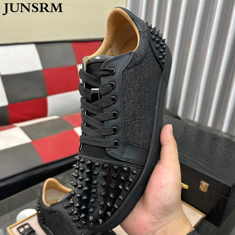 

"Rivet Men's Flat Shoes Fashion Casual Splicing Cowhide Sequins Board Shoes All-match Breathable Lace-Up Nightclub Dance Sneaker