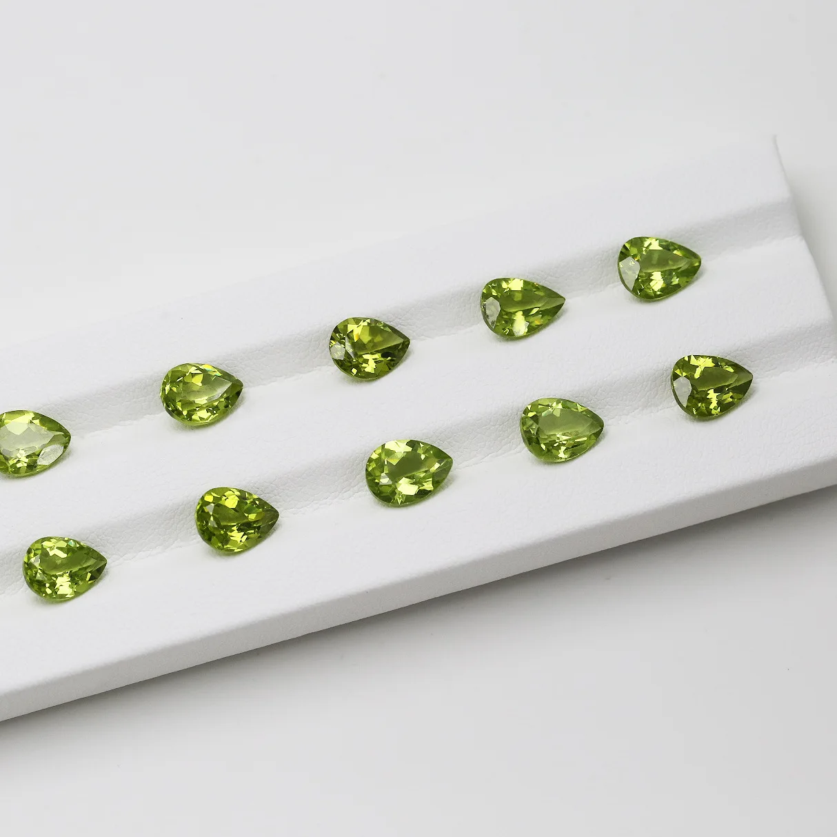 Natural Transparent AAA Quality Green Peridot Loose Gemstone Pear Shaped Cut Loose Various Sizes 3x5mm-7x9mm Lot