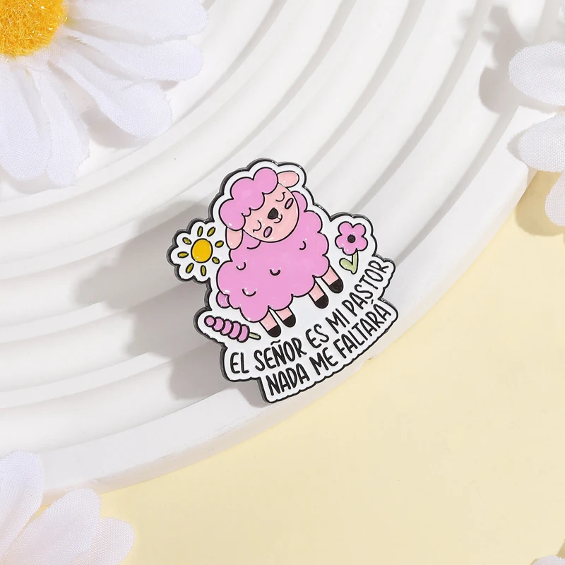 Rosa Schafe Jesus Glaube Brosche Emaille Pins EL SENOR ES MI PASTOR NADA ME FALTARA Broschen Revers Abzeichen Schmuck Geschenk für Freunde – Detail 14