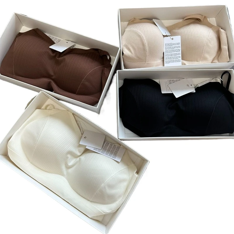 

Glossy Seamless Push-up Invisible Underwire Bra