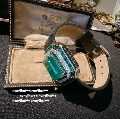 2023 Women earrings Columbia Gem Bracelet Vintage Plated 18K Gold Malachite Green Zircon Dragonfly brooch 2
