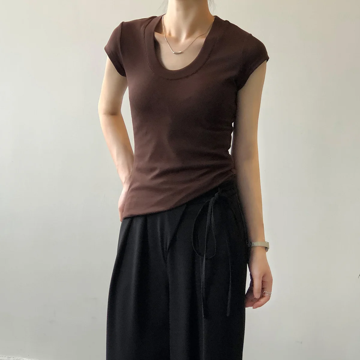 Title 9, Kadın Kısa Kollu Slim Fit Vintage Tişört Klasik...