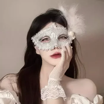 Maschera per il trucco Ball Party Sexy Mezza faccia Trucco Ragazza Mezza faccia Divertimento Maschera di pizzo Maschera di piume di Halloween Dea sexy Bellissimi oggetti di scena