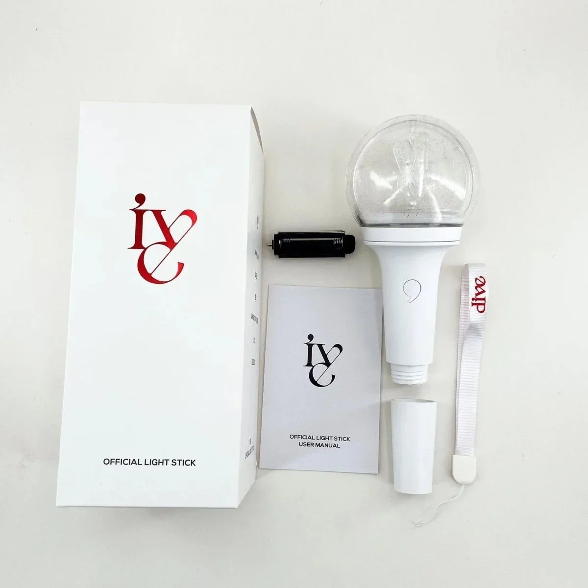 

Kpop IVE Lightstick Light Stick Concert Hand Lamp Party Flash Fluorescent Yujin Wonyoung Gaeul LIZ Rei Fans Collection Gifts