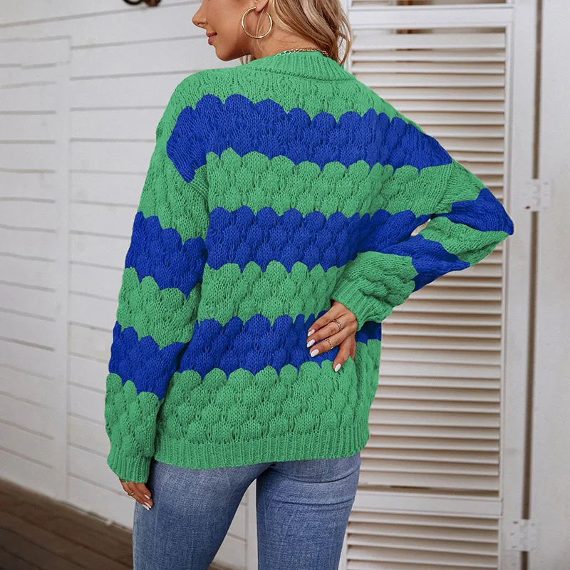 Рисунок 4 - Женский трикотажный свитер с круглым