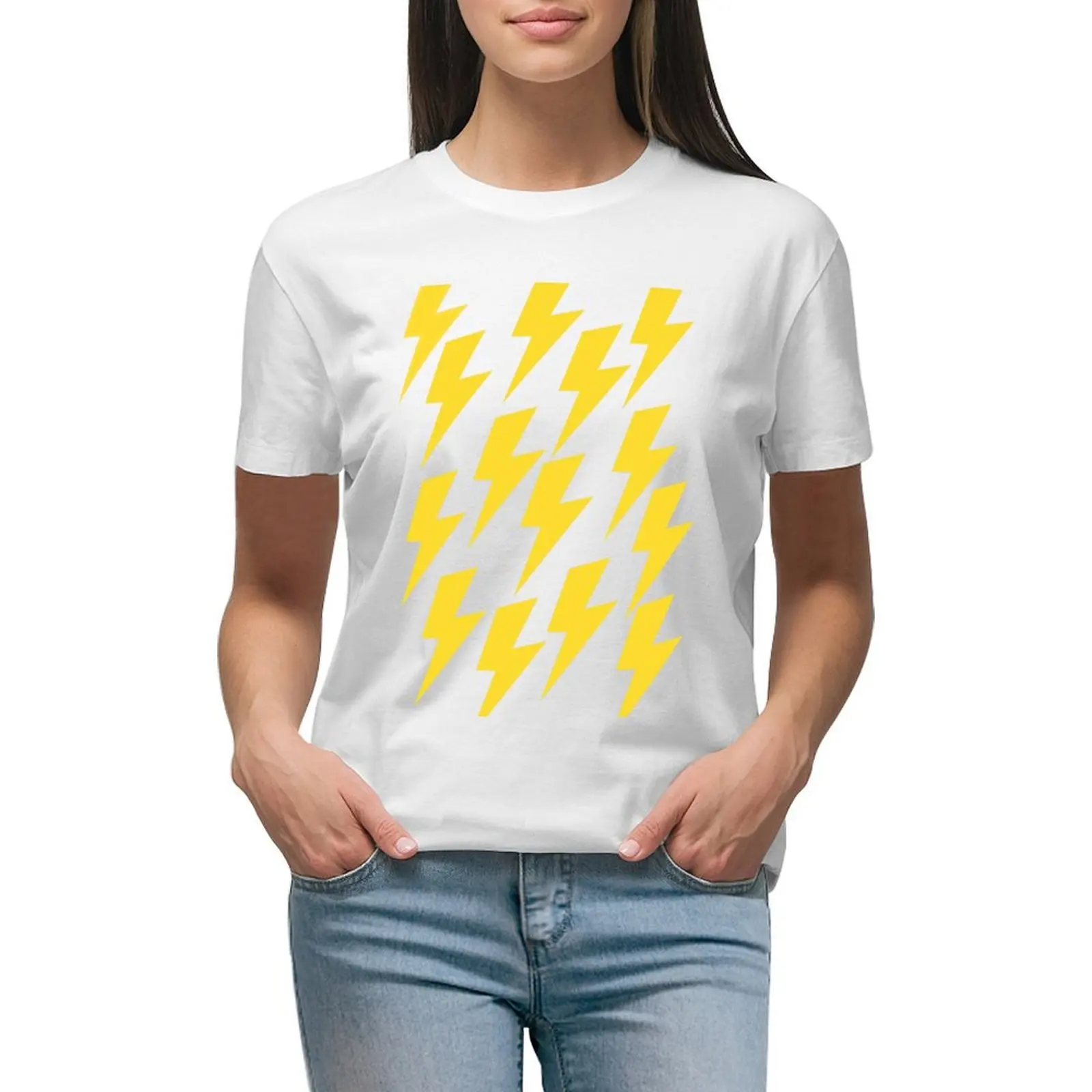 

Weather Gift - Yellow Lightning Strikes - Meteorology Student T-shirt