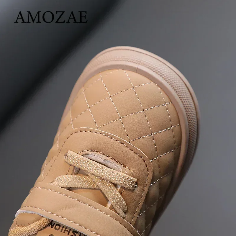 أحذية رياضية للأطفال للأولاد والبنات من جلد البولي...