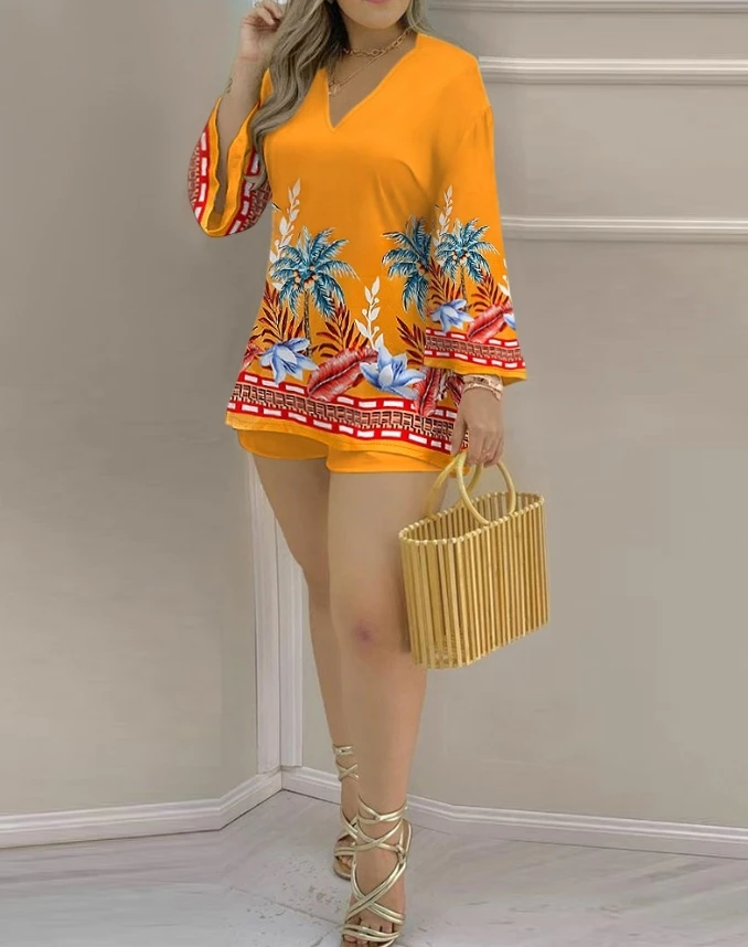 Fashionable Retro Women's Shorts Set 2024 Spring and Summer Tropical Coconut Tree Print V-Neck Bell Sleeve Top & Shorts Set