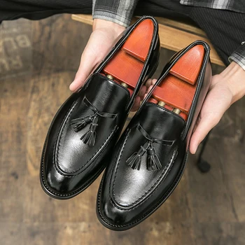 Classic Men's Casual Loafers Driving Shoes Moccasin Fashion Male Comfortable Autumn Leather Shoes Men Lazy Tassel Dress Shoes 2