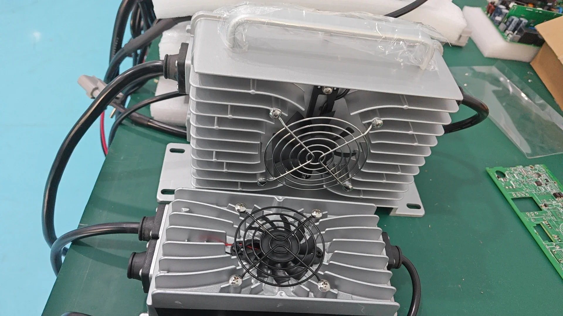 72V15A Intelligent Golf Cart Battery Charger for Lithium-ion Battery 110Ah