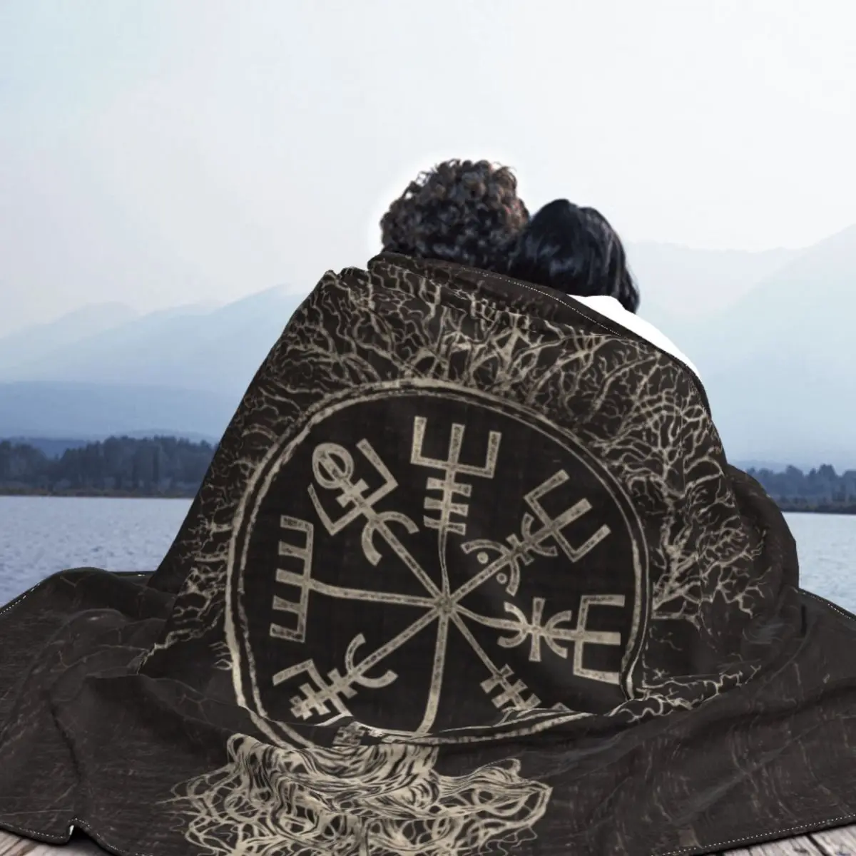 Vegvisir And Tree Of Life Yggdrasil ��� �ε巯�� ���� �ö��� ����ŷ ��ħ�� ������ ��� ���� �߿� ħ�� ħ�뺸