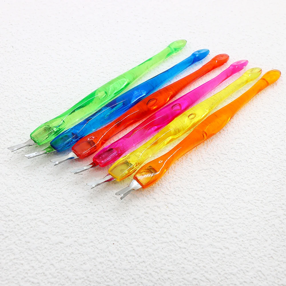 60Pcs/Bag Nail Art Cuticle Pusher Dead Skin V-Shaped Fork Nail Scraper Pusher Cuticle Remover Dual Ended Cleaner Trimmer