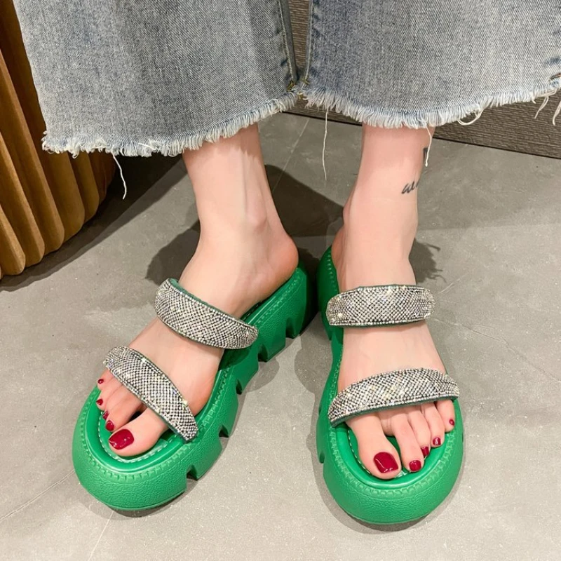 2023 Summer Fashion Rhinestone Sandals Candy Colour Thick Bottom Big Size Slippers Soft Bottom Beach Slippers Sandalias De Mujer