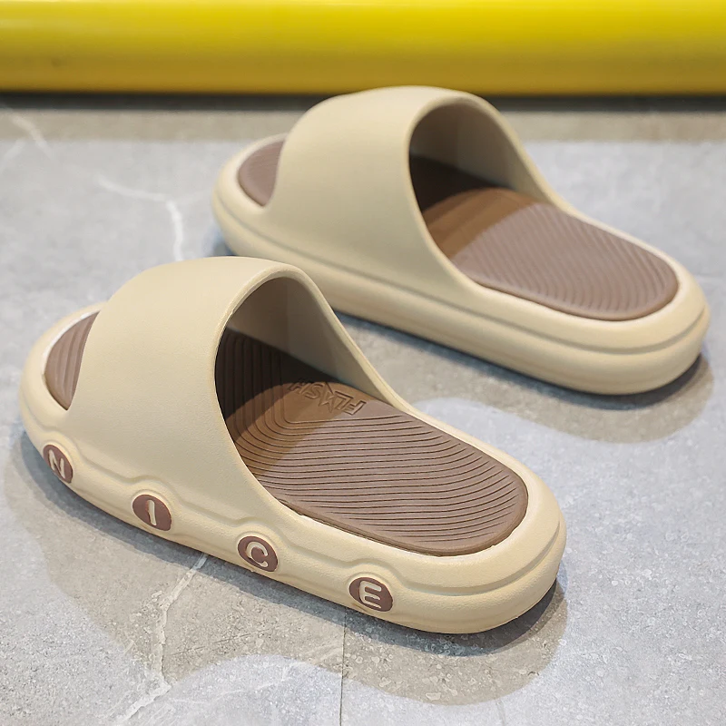 

Thick Bottom Mens Slippers Non-slip Design Lightweight Fashionable Color Fashionably Simple Slipper House Man New Fashion Casual