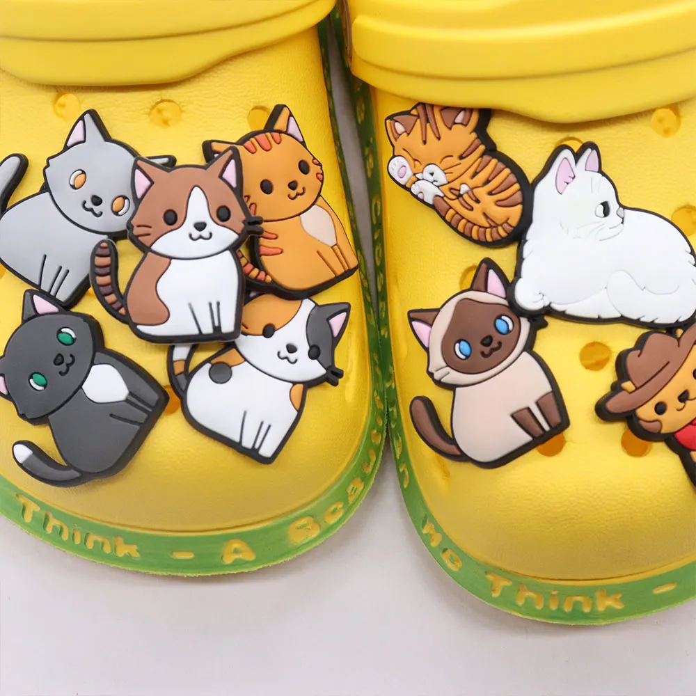 

Mix 50Pcs PVC Garden Shoe Accessories Animal White Cat Orange Cat Shoe Decoration Fit Croc Jibz Charm Boys Girls Party Present
