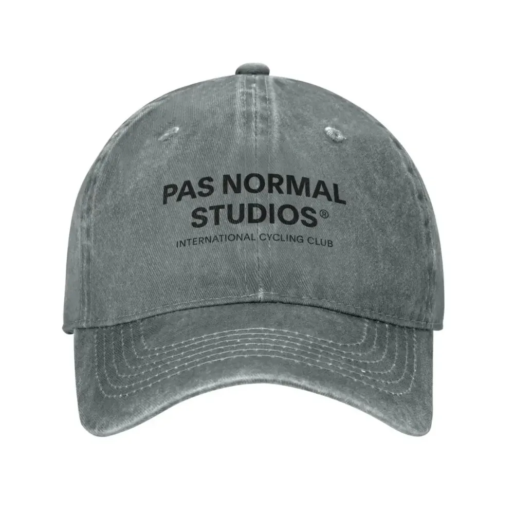 Pas Normal Studios 블랙 로고 패션 야구 모자 Peaked Cap 남성용 모자 여성용 모자 샤프 바이저