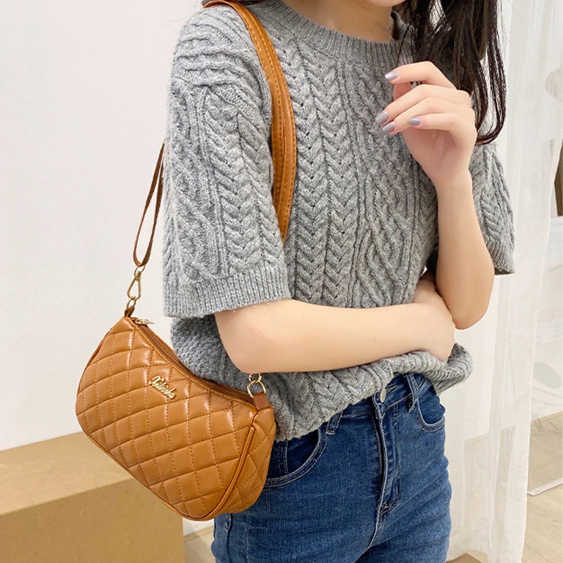 2022 Tassel Small Messenger Bag For Women Trend Lingge Embroidery Camera Female Shoulder Bag Fashion Chain Ladies Crossbody Bags 5