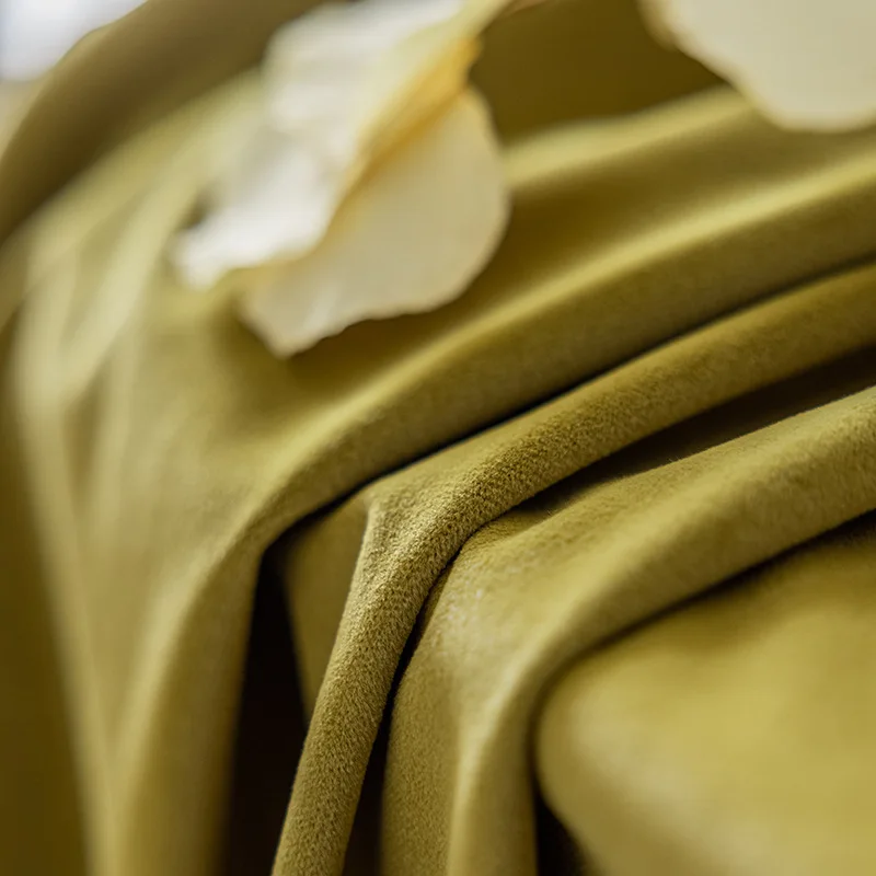 

New blackout curtain net red Japanese velvet curtain fabric olive green velvet curtain