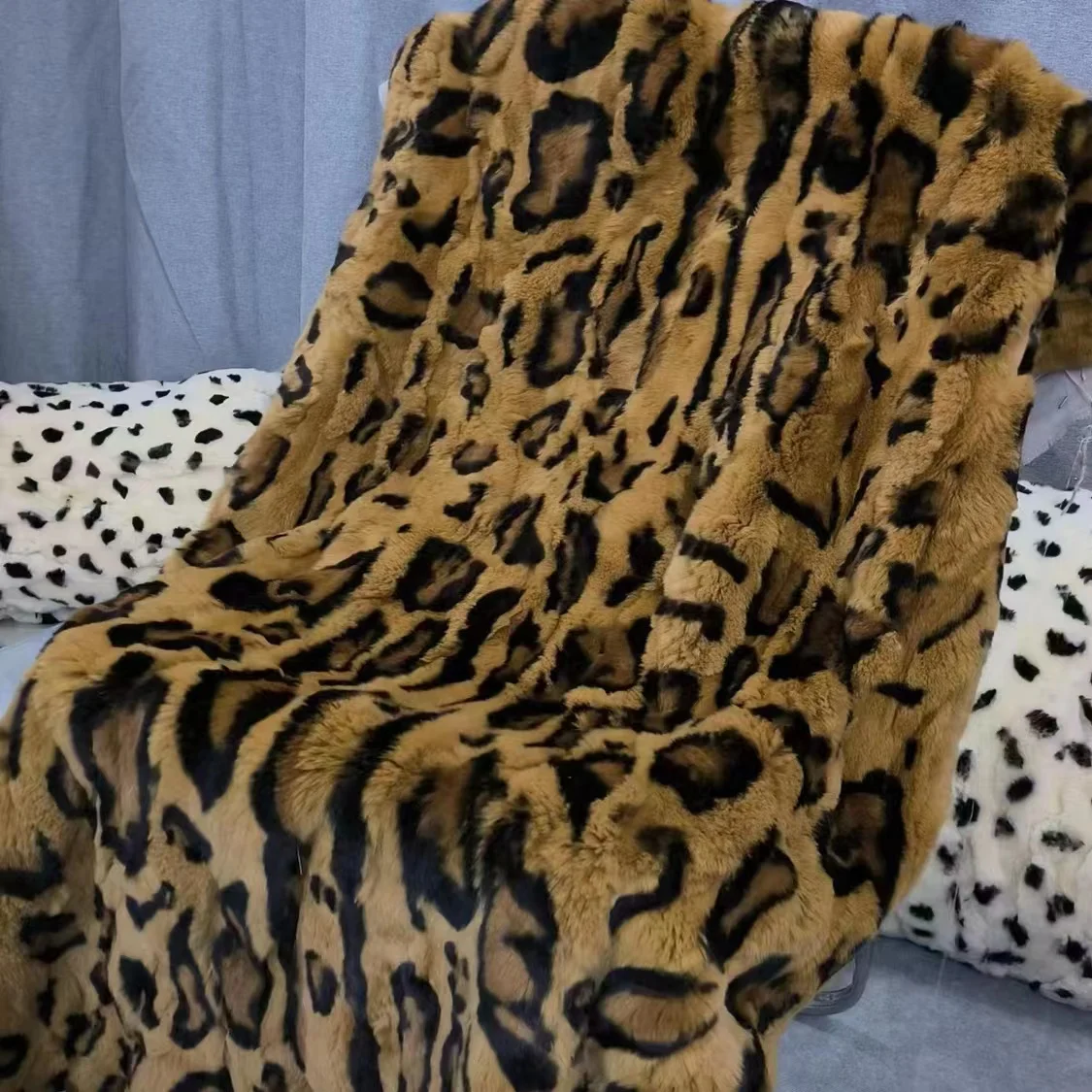 New Natural real genuine rex rabbit Fur Blanket Soft plateClothing fabric 110X70CM
