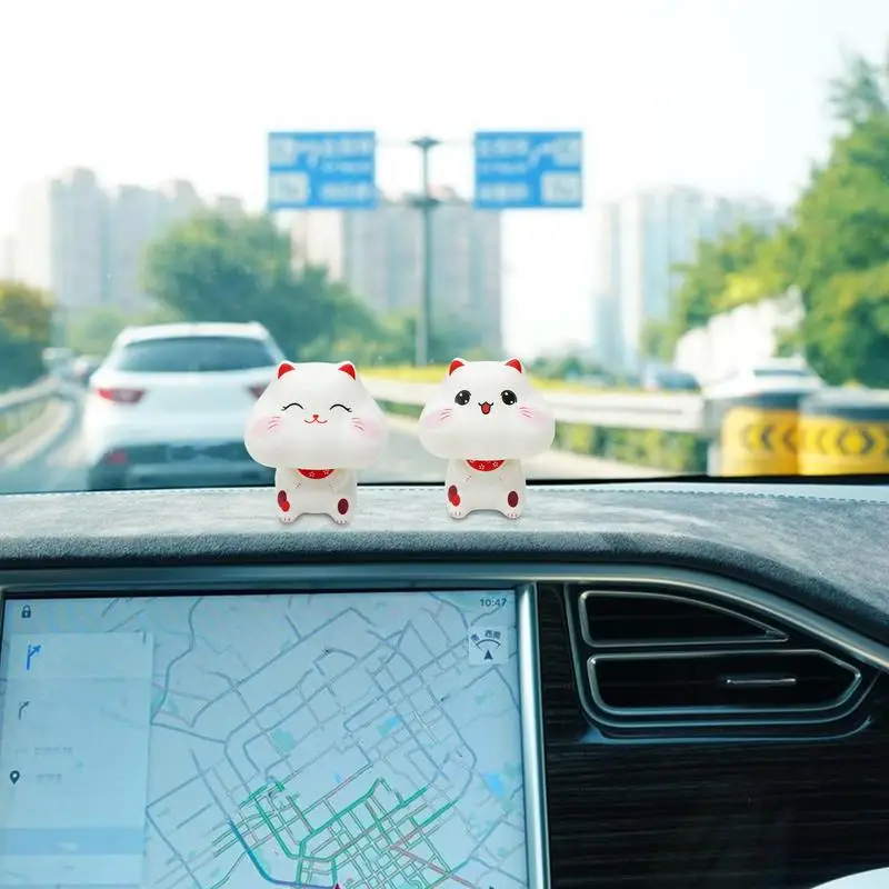 

Статуэтка кота удачи на солнечной батарее, выкидывающаяся искусственное украшение для рабочего стола автомобиля, креативная счастливая кошка